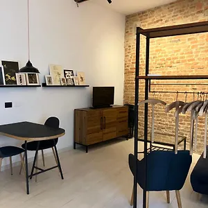 https://piedaterre.it-lombardy.com