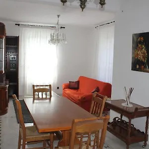 https://appartamento-tra-mare-e-montagna.hotelitalianriviera.com